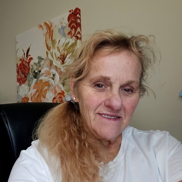 Meet your Posher, Patricia - Picture 1 of 1